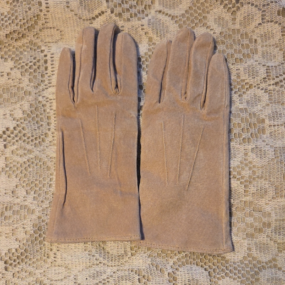 Isotoner Brown and Tan Leather Gloves
